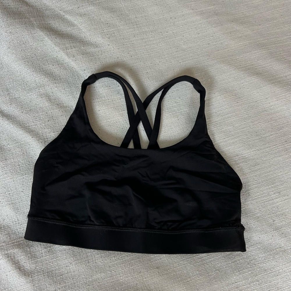 lululemon energy bra size 4; black medium impact